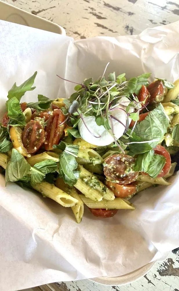 Burrata Caprese Pasta Salad